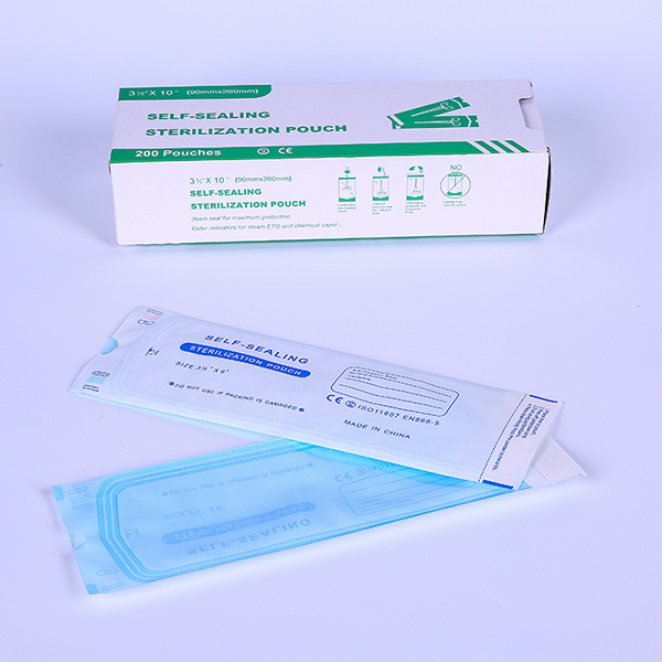 Self-sealing sterilizing bag